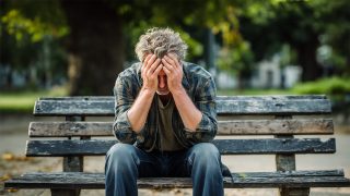 Orta yaş depresyonunda demans habercisi olan 6 kritik belirti